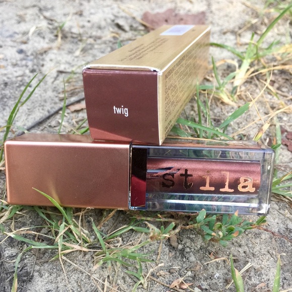 Stila Shimmer & Glow Liquid Eyeshadow “TWIG” - Picture 1 of 7